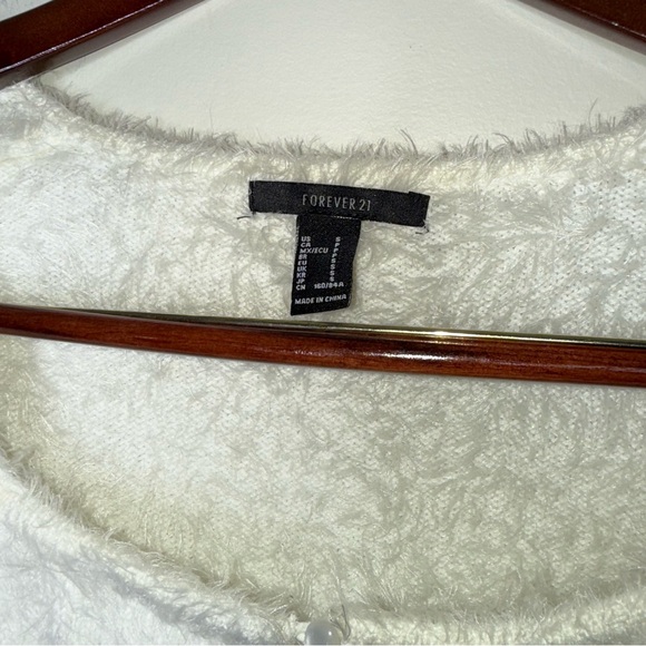 🖤Forever 21 Cream Fluffy Cardigan Crop Long Sleeve - Picture 5 of 6